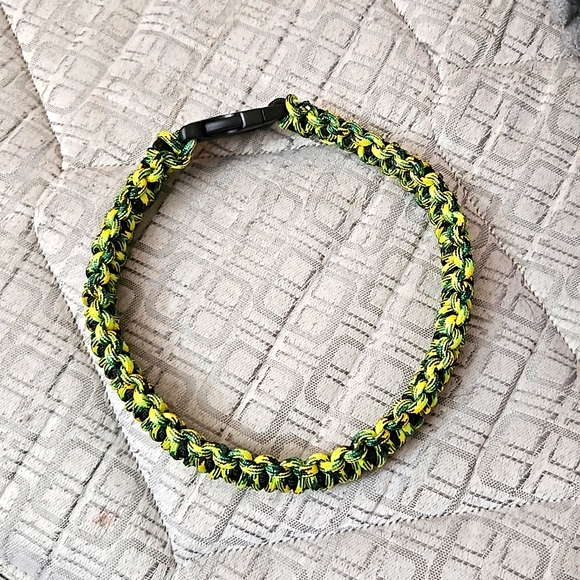Handmade doh collar made with paracord - Picture 2 of 2